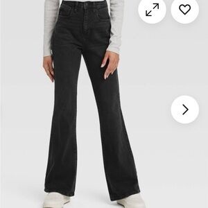 Universal thread high rise Black Women's jeans stretch confort. Size 14 R. NWT